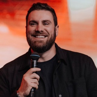 PASTOR ANDRÉ FERNANDES